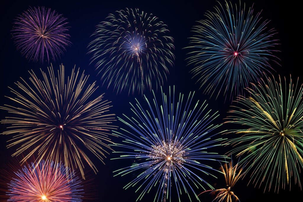 【2025年】冬の花火大会おすすめ|雪と光が織りなす幻想的な夜を体験しよう 7 27260371 m