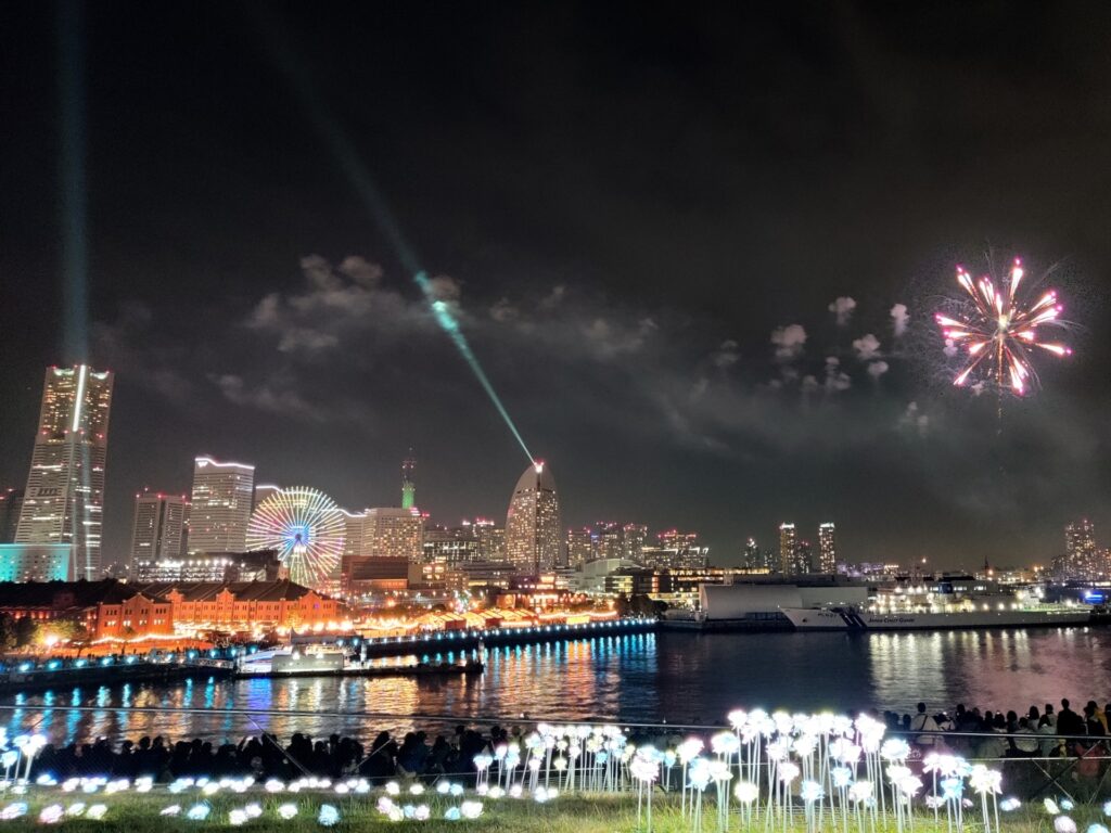 【2025年】冬の花火大会おすすめ|雪と光が織りなす幻想的な夜を体験しよう 9 28555575 m